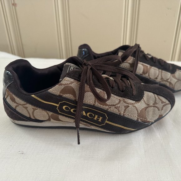 Coach Hilary Sneaker Shoe Signature Jacquard Logo sz 7 - Picture 2 of 9